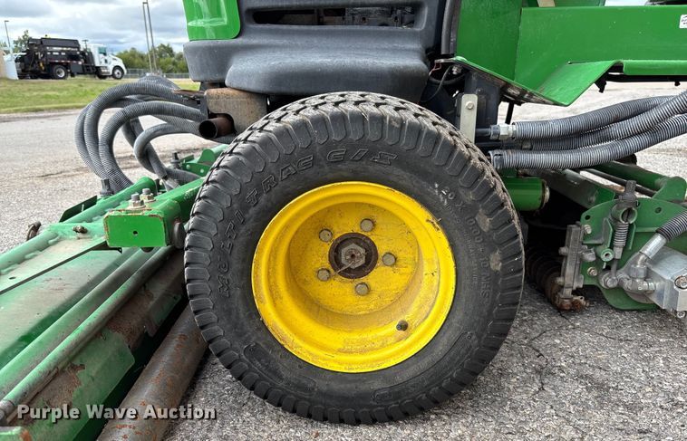 image for item EM8205 2009 John Deere 2653B reel mower