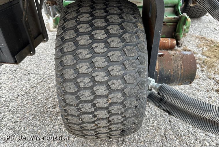 image for item EM8205 2009 John Deere 2653B reel mower