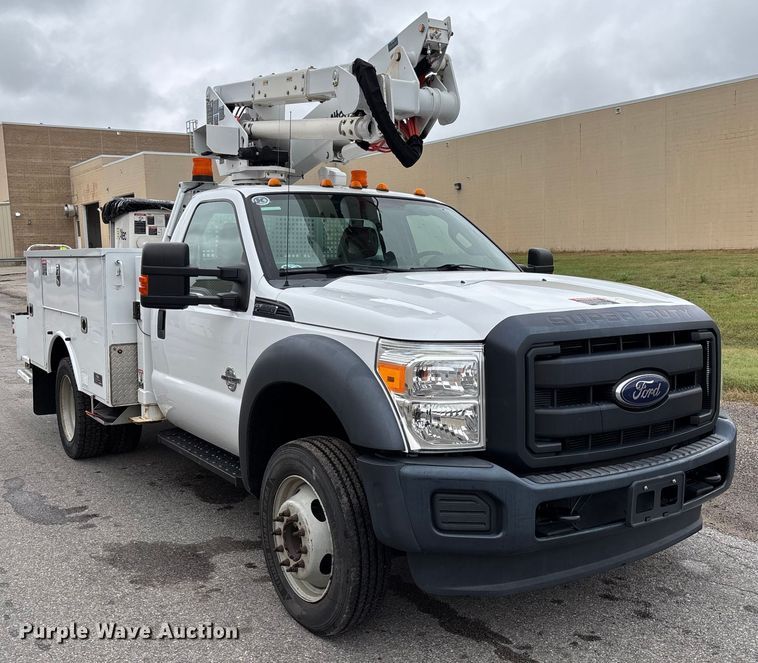 CAMIóN CON CANASTILLA 2016 FORD ALTEC