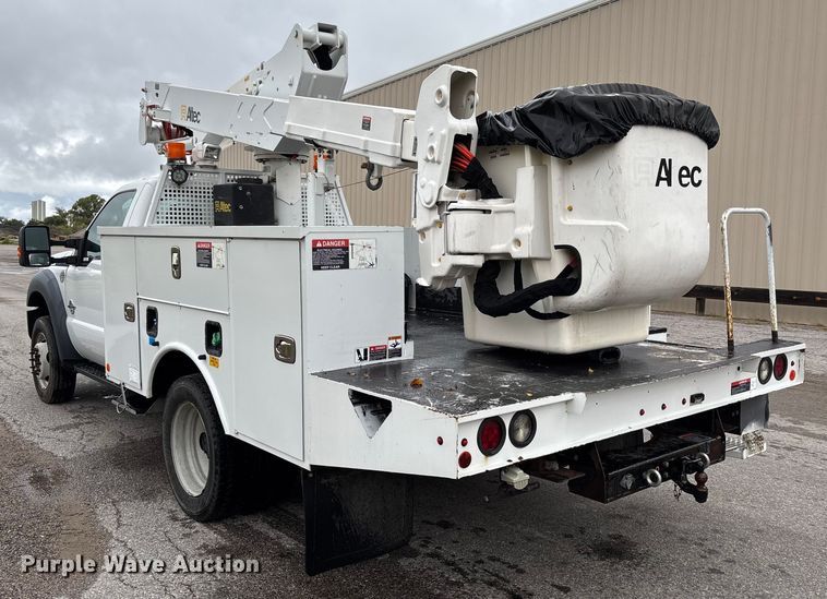 image for item EM8206 2016 Ford F550 Super Duty XL bucket truck