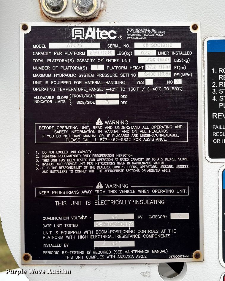 image for item EM8206 2016 Ford F550 Super Duty XL bucket truck