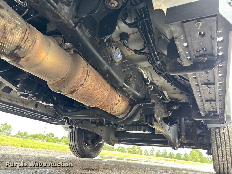 image for item EM8206 2016 Ford F550 Super Duty XL bucket truck