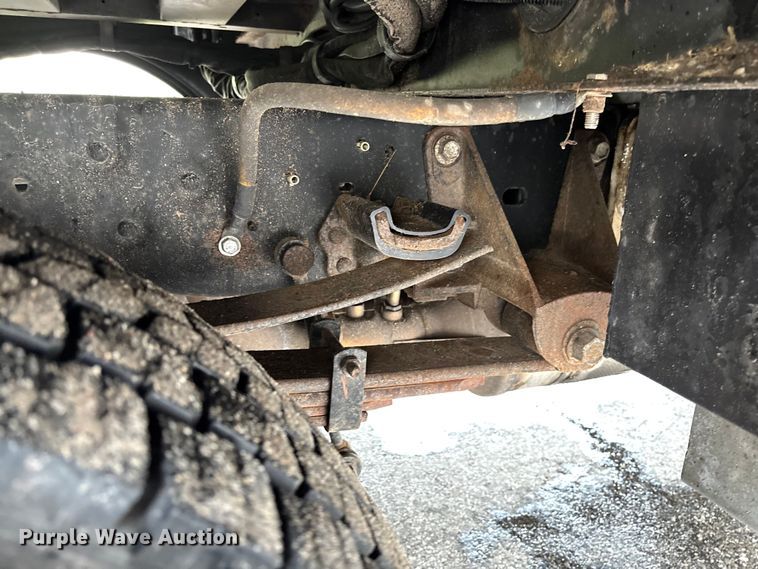 image for item EM8206 2016 Ford F550 Super Duty XL bucket truck