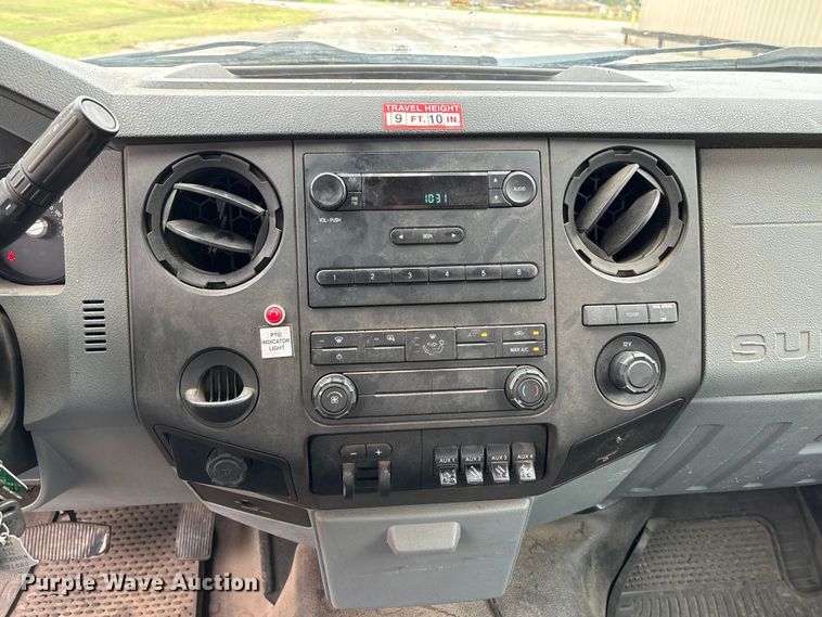 image for item EM8206 2016 Ford F550 Super Duty XL bucket truck