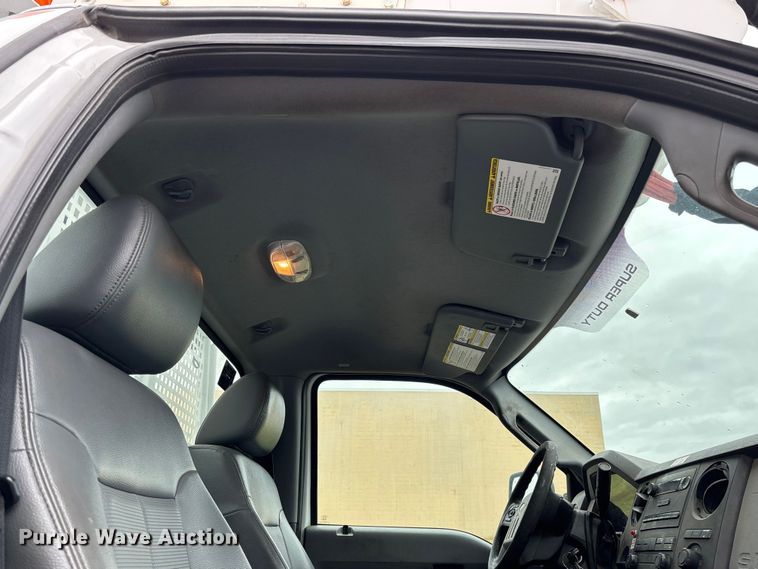 image for item EM8206 2016 Ford F550 Super Duty XL bucket truck