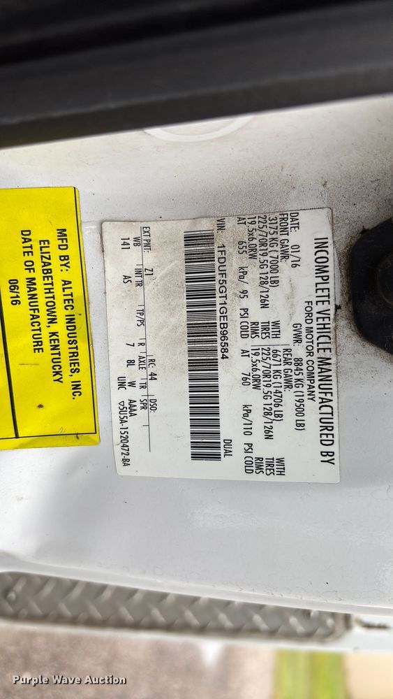 image for item EM8206 2016 Ford F550 Super Duty XL bucket truck