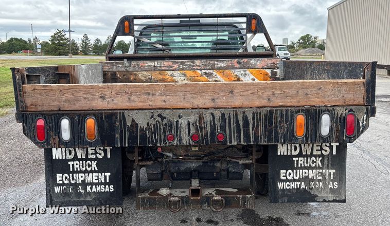image for item EM8209 2007 Ford F450 Super Duty XL flatbed truck