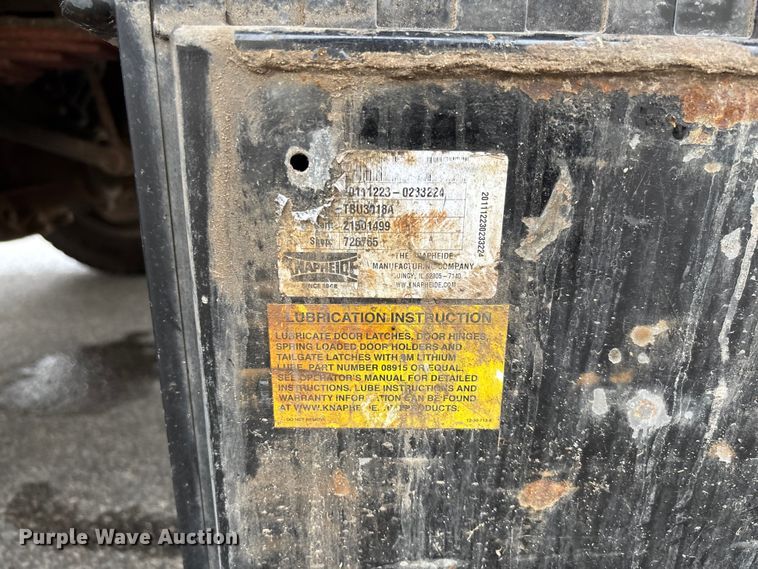 image for item EM8209 2007 Ford F450 Super Duty XL flatbed truck