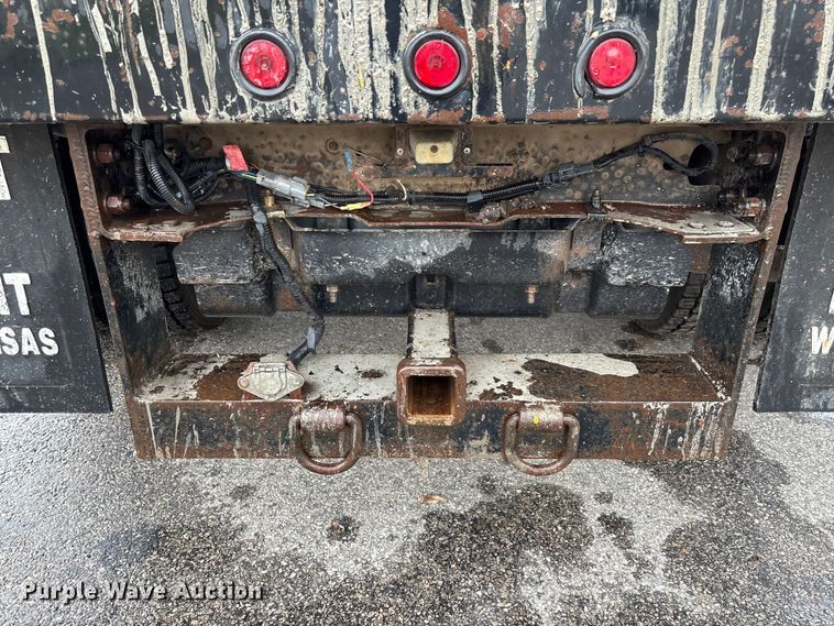 image for item EM8209 2007 Ford F450 Super Duty XL flatbed truck