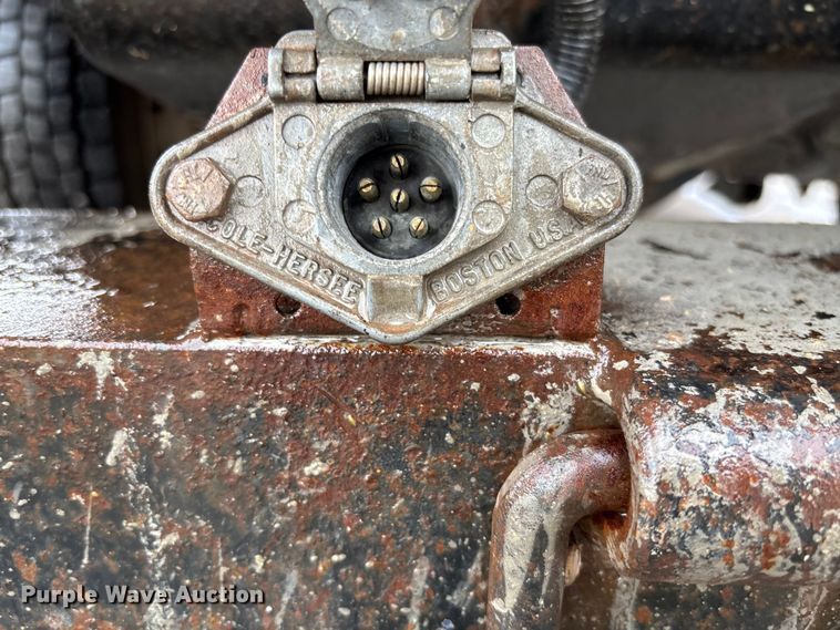 image for item EM8209 2007 Ford F450 Super Duty XL flatbed truck