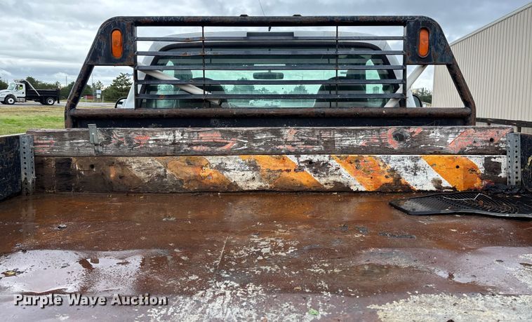 image for item EM8209 2007 Ford F450 Super Duty XL flatbed truck