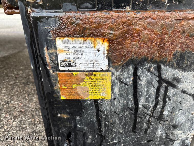 image for item EM8209 2007 Ford F450 Super Duty XL flatbed truck