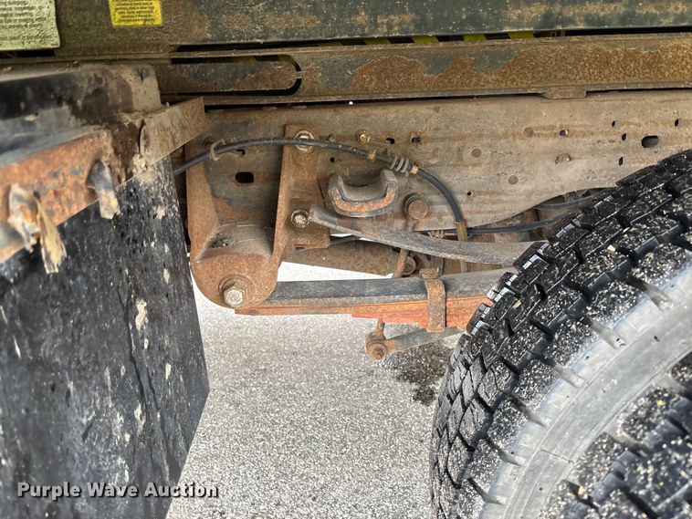 image for item EM8209 2007 Ford F450 Super Duty XL flatbed truck