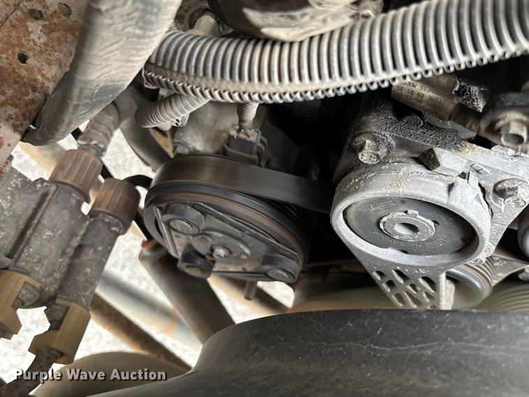 image for item EM8209 2007 Ford F450 Super Duty XL flatbed truck