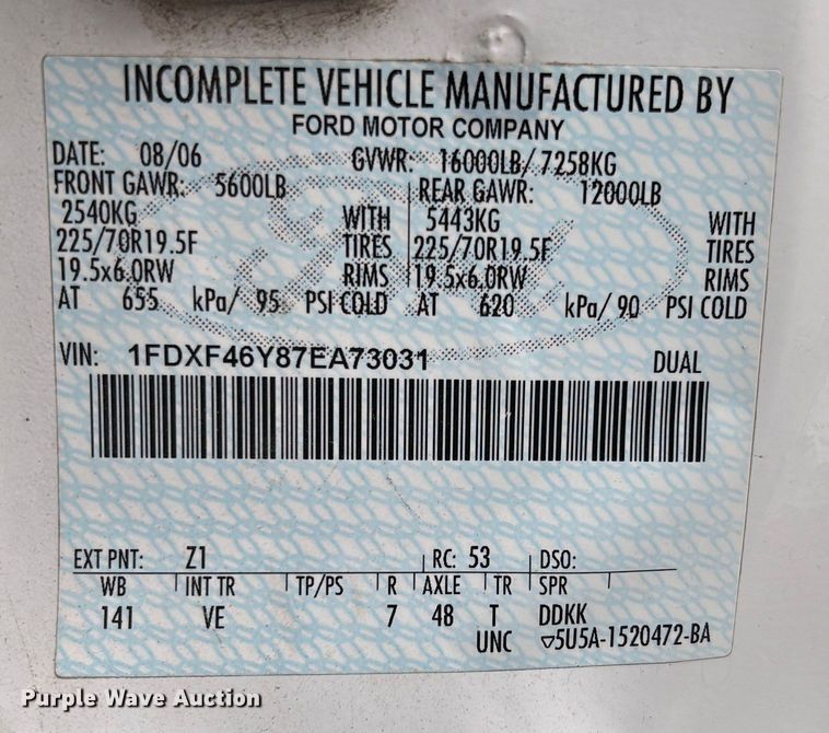 image for item EM8209 2007 Ford F450 Super Duty XL flatbed truck