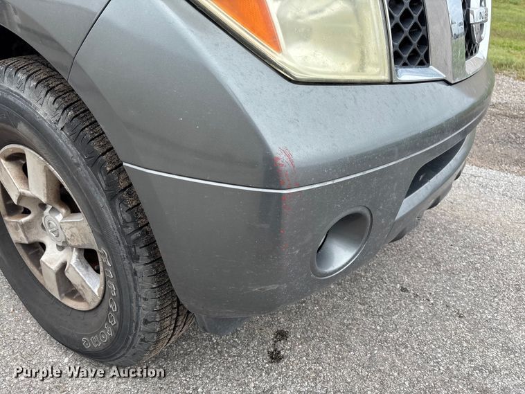 image for item EM8210 2005 Nissan Pathfinder SUV