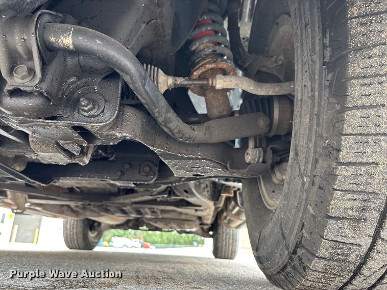 image for item EM8210 2005 Nissan Pathfinder SUV