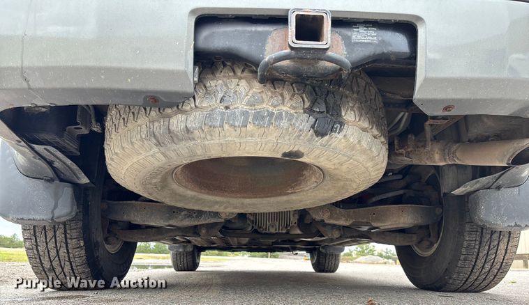 image for item EM8210 2005 Nissan Pathfinder SUV