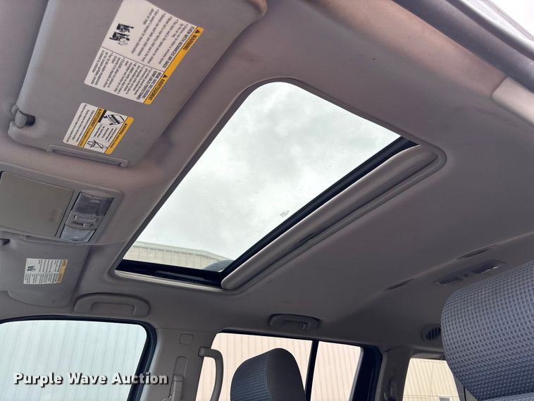 image for item EM8210 2005 Nissan Pathfinder SUV