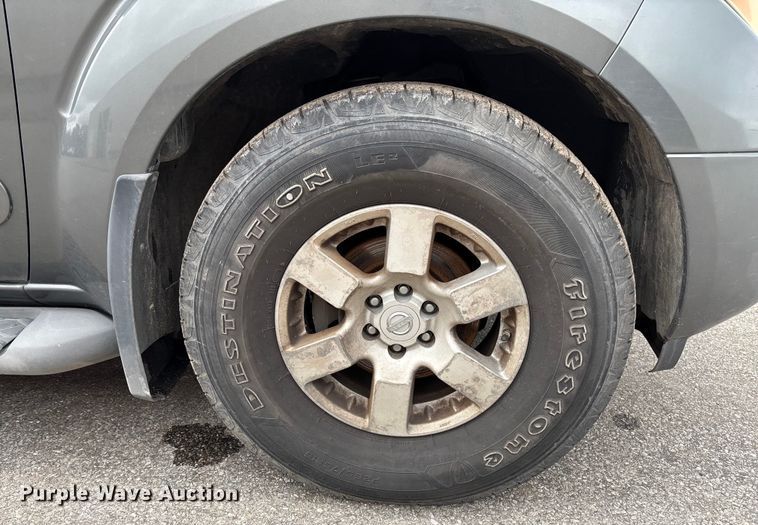 image for item EM8210 2005 Nissan Pathfinder SUV