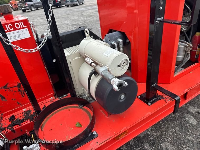 image for item EM8212 2020 Crafco Super Shot 125D melter applicator