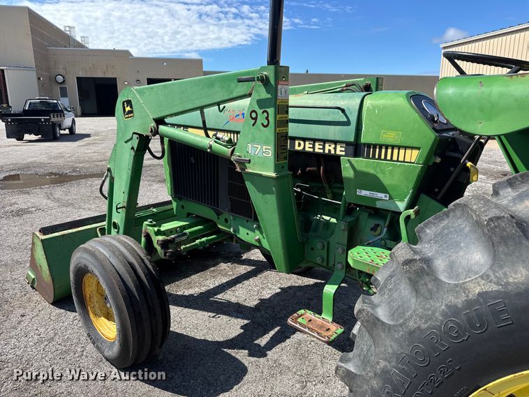 image for item EM8213 1992 John Deere 2755 tractor