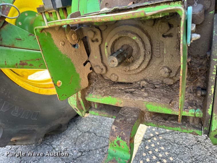 image for item EM8213 1992 John Deere 2755 tractor