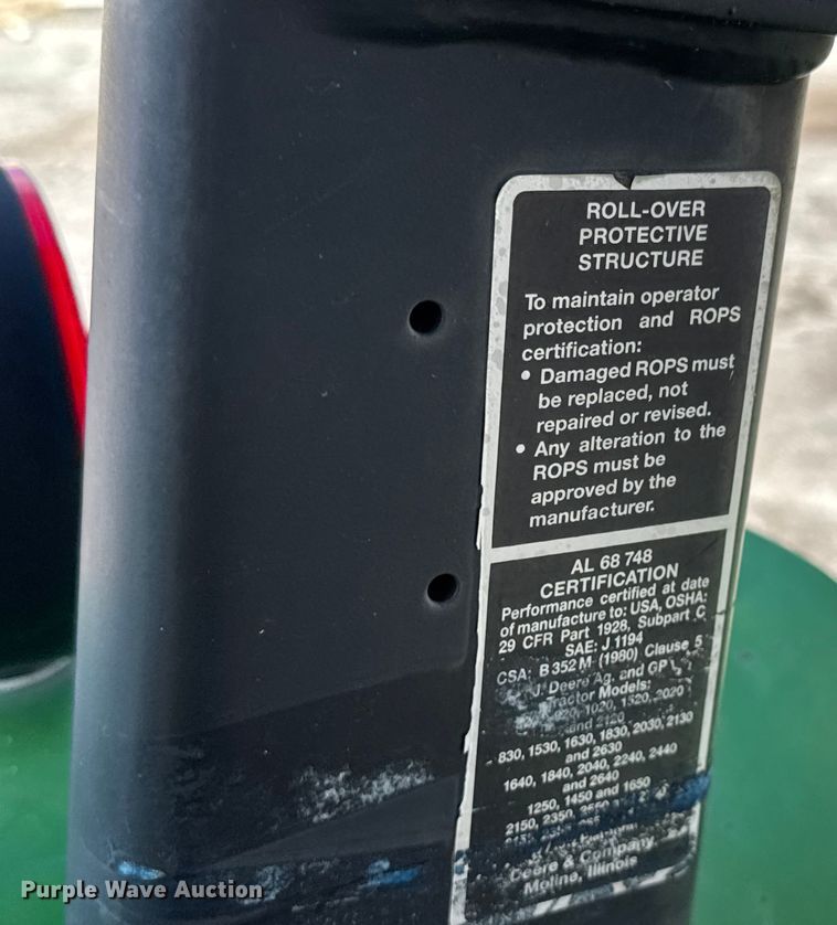 image for item EM8213 1992 John Deere 2755 tractor