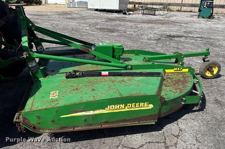 image for item EM8213 1992 John Deere 2755 tractor