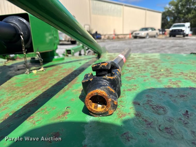 image for item EM8213 1992 John Deere 2755 tractor