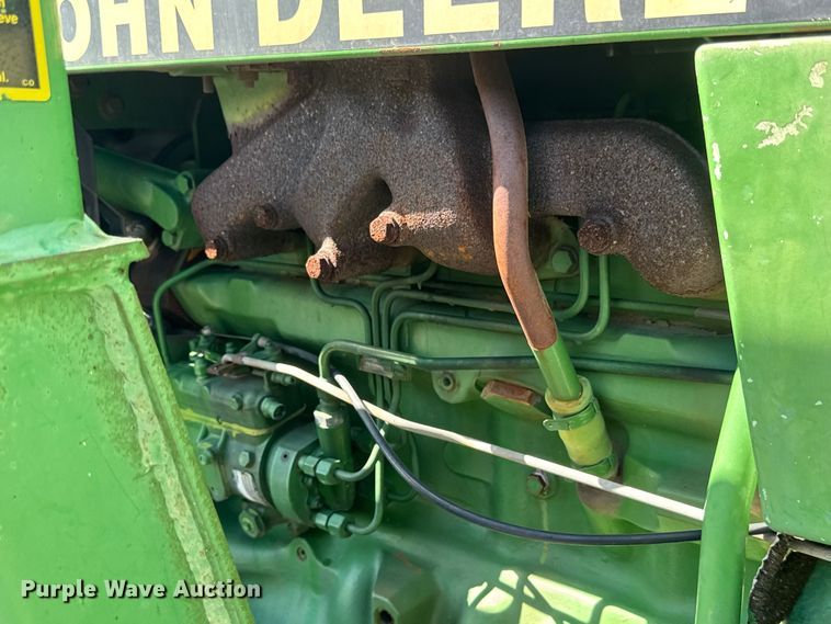 image for item EM8213 1992 John Deere 2755 tractor