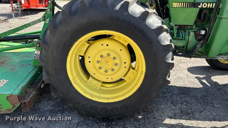 image for item EM8213 1992 John Deere 2755 tractor