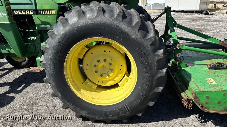 image for item EM8213 1992 John Deere 2755 tractor