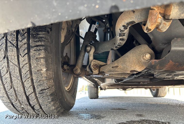 image for item EM8215 2002 Chevrolet TrailBlazer SUV