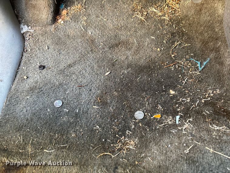 image for item EM8215 2002 Chevrolet TrailBlazer SUV