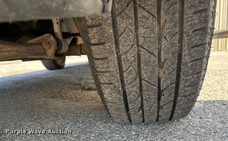 image for item EM8215 2002 Chevrolet TrailBlazer SUV