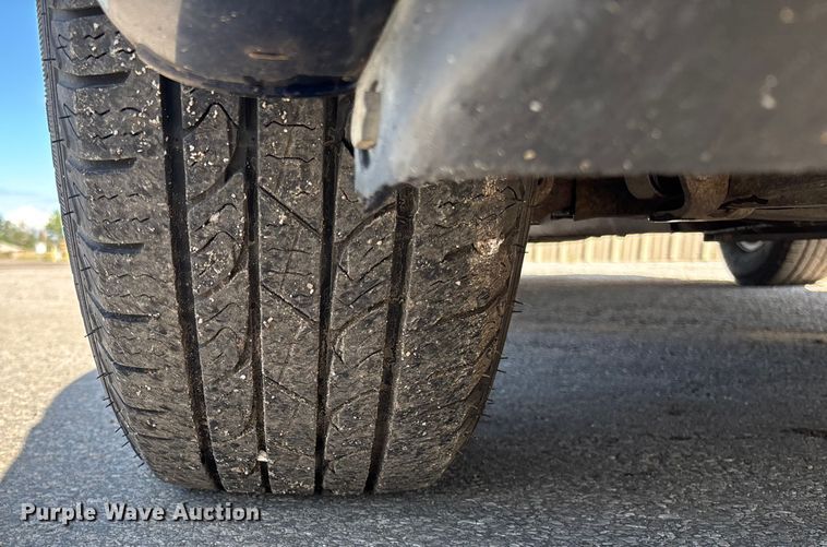 image for item EM8215 2002 Chevrolet TrailBlazer SUV