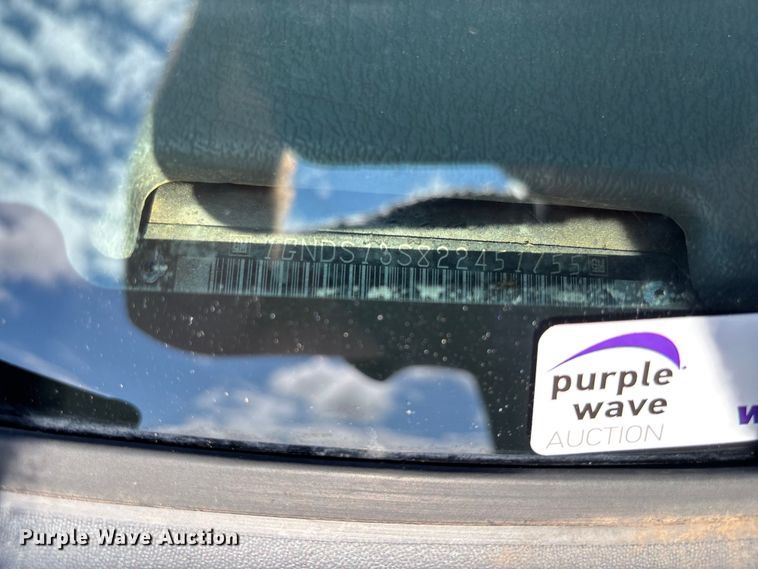 image for item EM8215 2002 Chevrolet TrailBlazer SUV