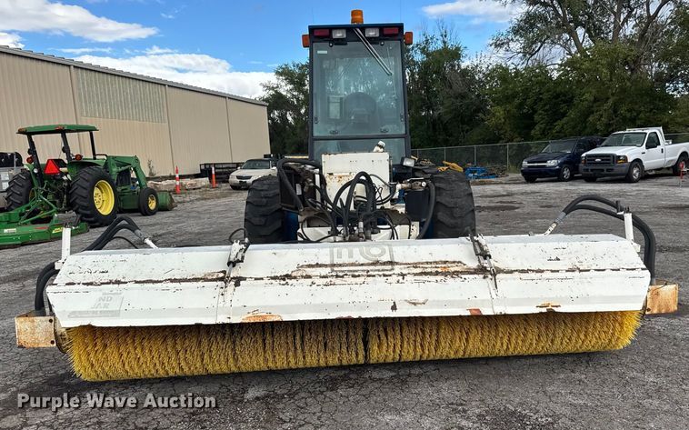 image for item EM8216 1998 New Holland 9030E bi-directional tractor