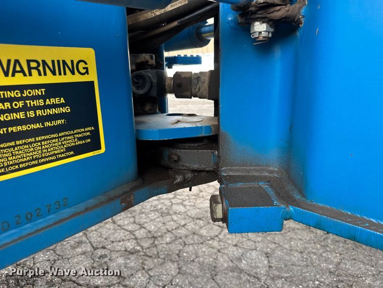 image for item EM8216 1998 New Holland 9030E bi-directional tractor