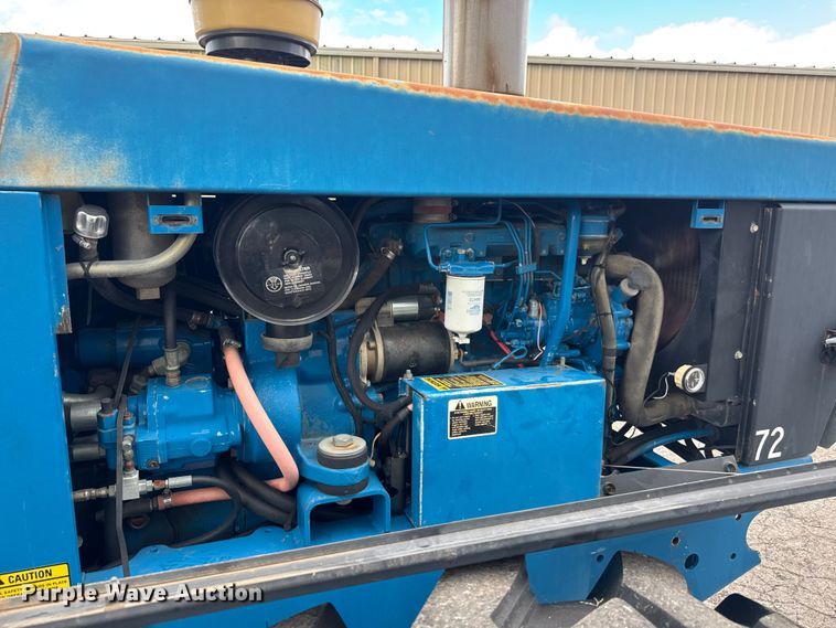 image for item EM8216 1998 New Holland 9030E bi-directional tractor