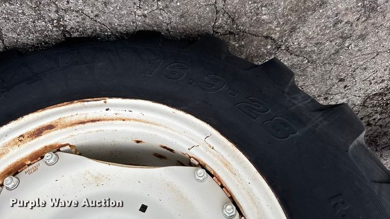 image for item EM8216 1998 New Holland 9030E bi-directional tractor