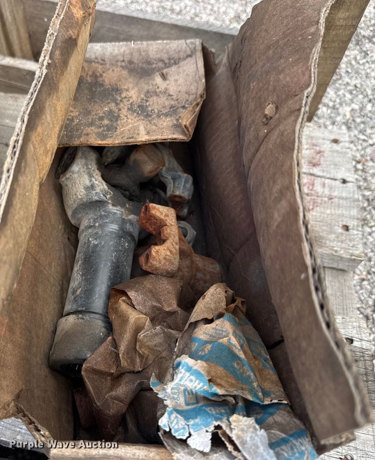 image for item EM8216 1998 New Holland 9030E bi-directional tractor