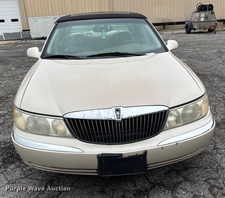 image for item EM8220 2001 Lincoln Continental 
