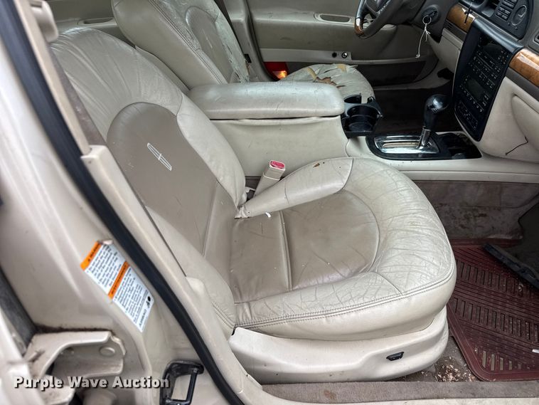 image for item EM8220 2001 Lincoln Continental 