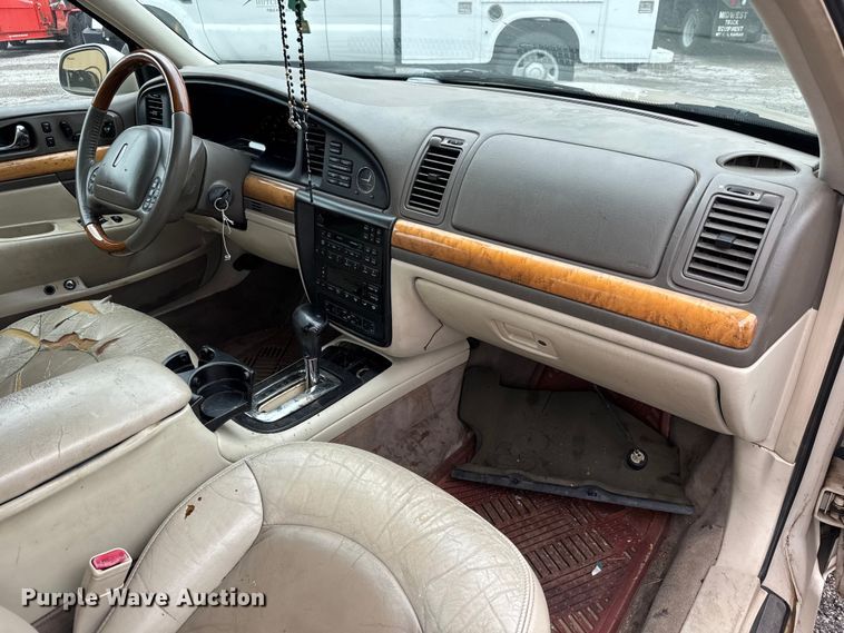 image for item EM8220 2001 Lincoln Continental 