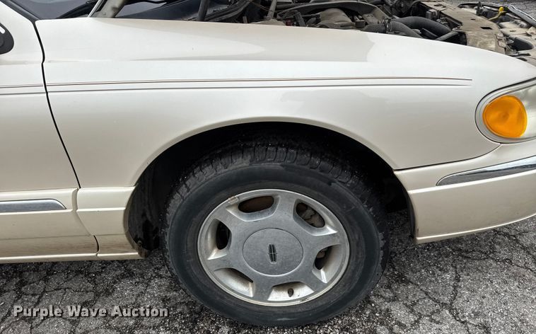 image for item EM8220 2001 Lincoln Continental 