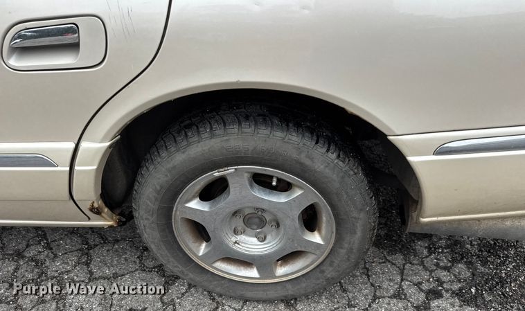 image for item EM8220 2001 Lincoln Continental 