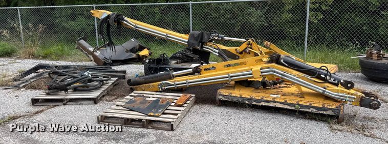 image for item EM8223 Tiger Saber RTRY side boom rotary mower