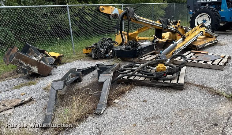 image for item EM8223 Tiger Saber RTRY side boom rotary mower